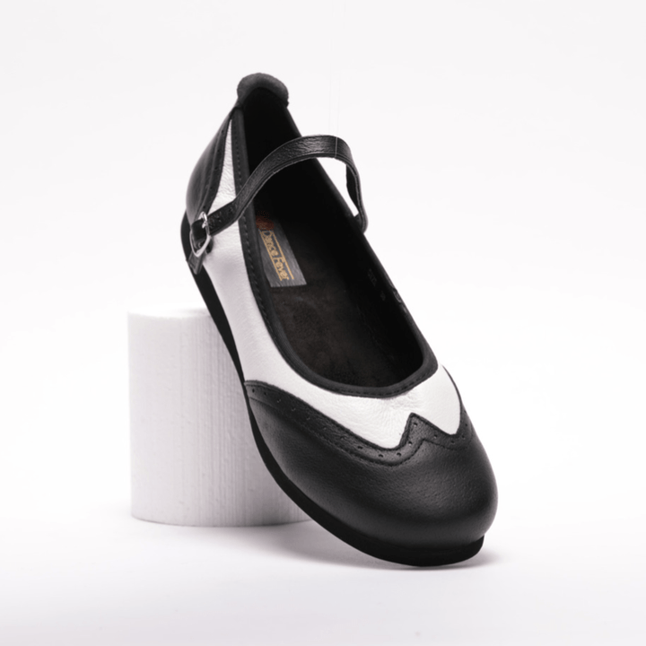 Premium women's rock and roll Mary janes dance flats in black and white leather wingtip