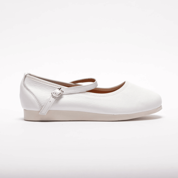 Women's plain white leather dance flats in smooth rubber sole for rock and roll 