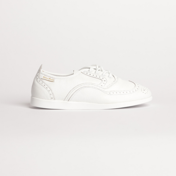 7821W Ladies, Classic, Brogue, Wingtip, in White Leather, With Dual Pivot Point, Spin Spots and Ultra Flexible, Smooth Sole Dance Shoe.