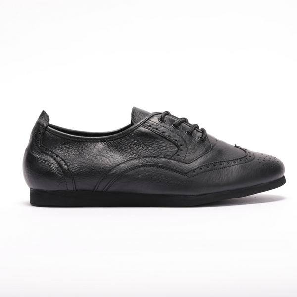7817B - Gentlemen's, Classic, Brogue, WingTip Dance Shoe in Black Leather with Flat, Smooth, Rubber Sole Dance Shoe.