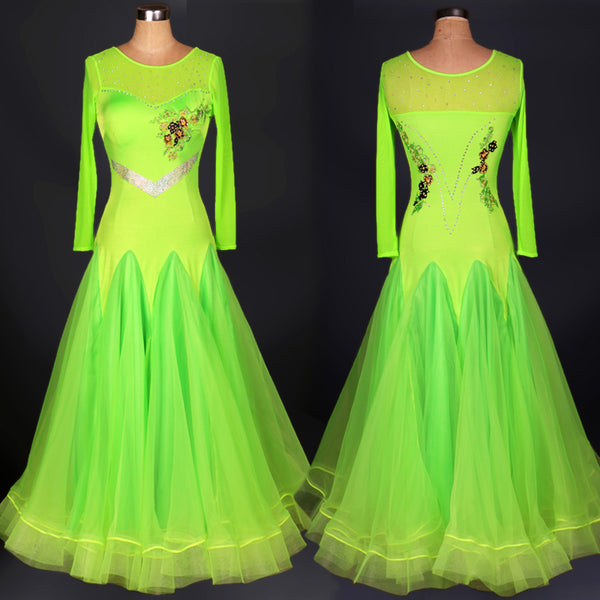M029 - Ladies Competition Dance Wear