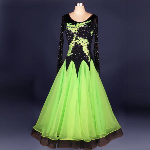 M038c - Ladies Competition Dance Wear